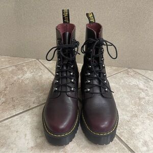 Dr martens DOC MARTENS LEONA leather VINTAGE BURGUNDY sz 8 usa used 2xs.